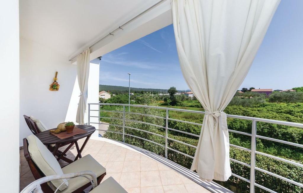 Dadić Apartments Bibinje Bagian luar foto